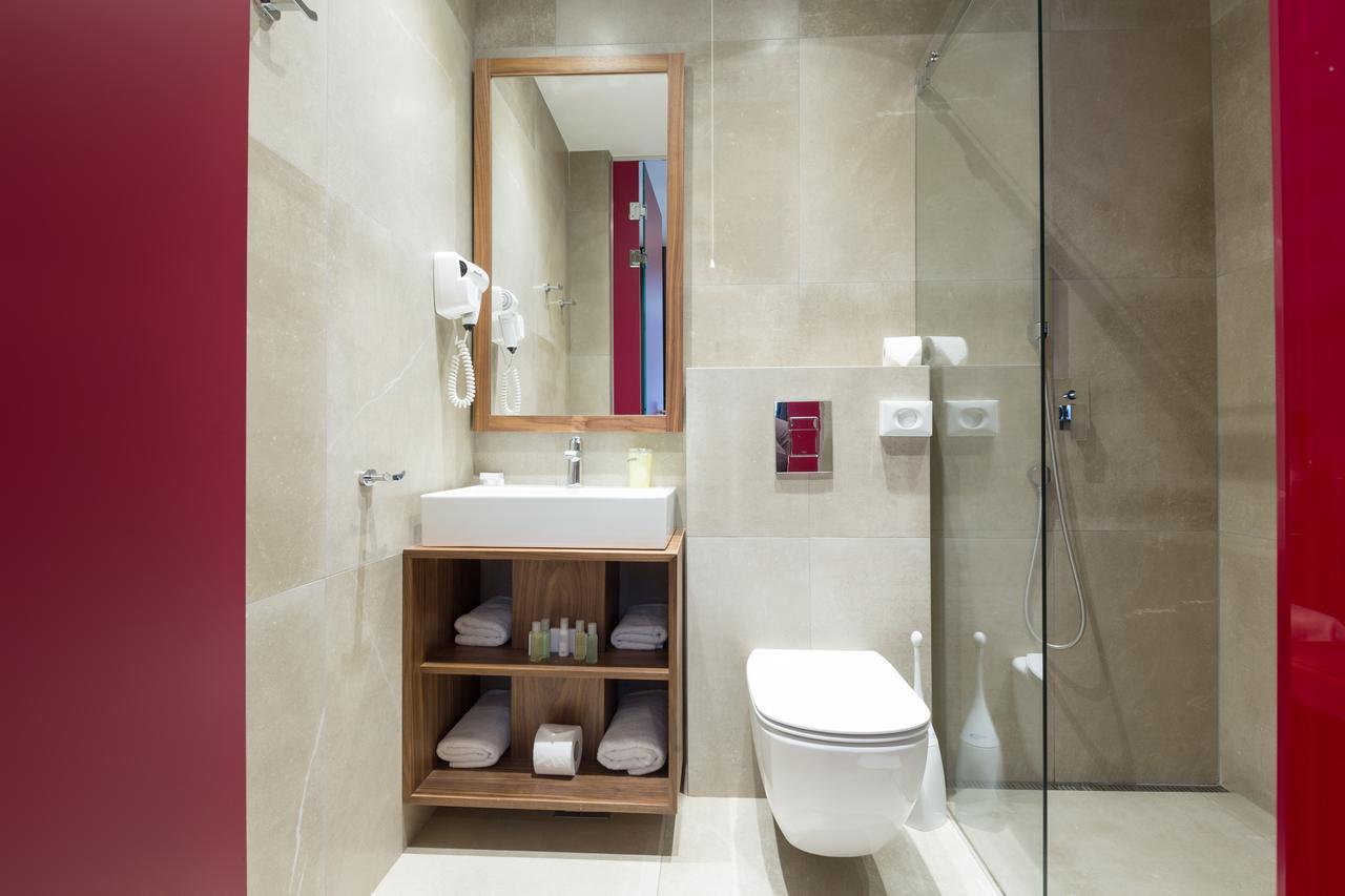 Chambre Double ou Lits Jumeaux - Vue sur Cour